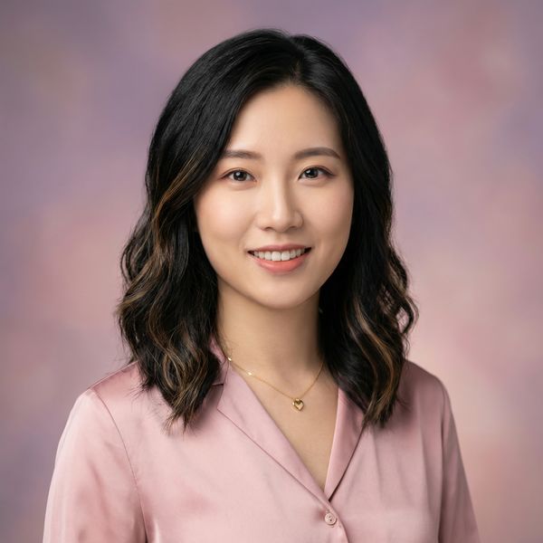 成人小说社区运营总监周暖暖